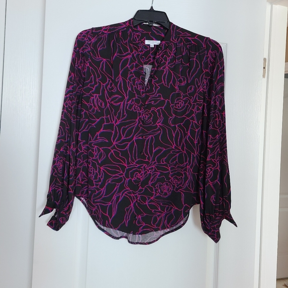 Super cute  Cornelia Mandarin Collar blouse - Picture 4 of 16